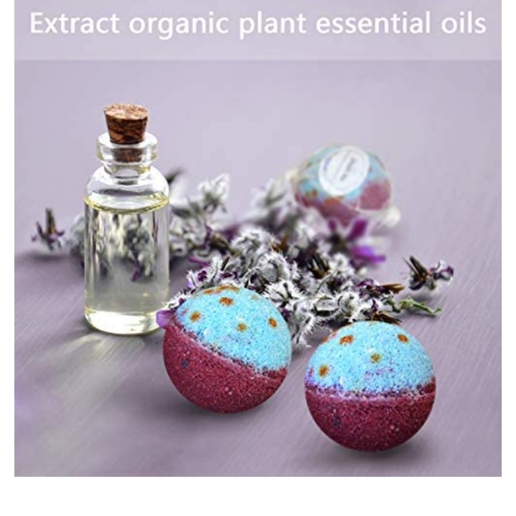 NWT Naga Living Set of 4 Bath Bombs - Picture 5 of 6